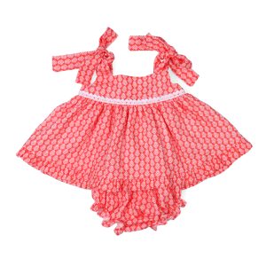 Jesusito y braguita rojo con dibujitos blancos